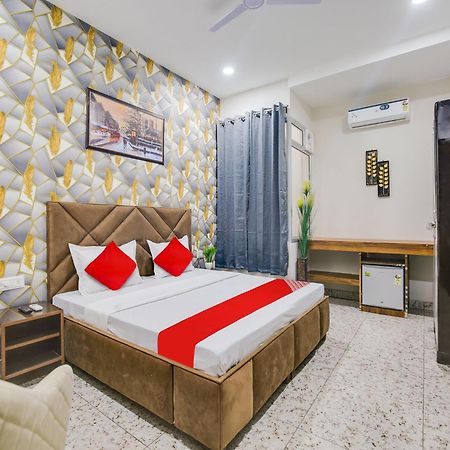 Hotel O Silver Sky Ludhiana Exterior foto