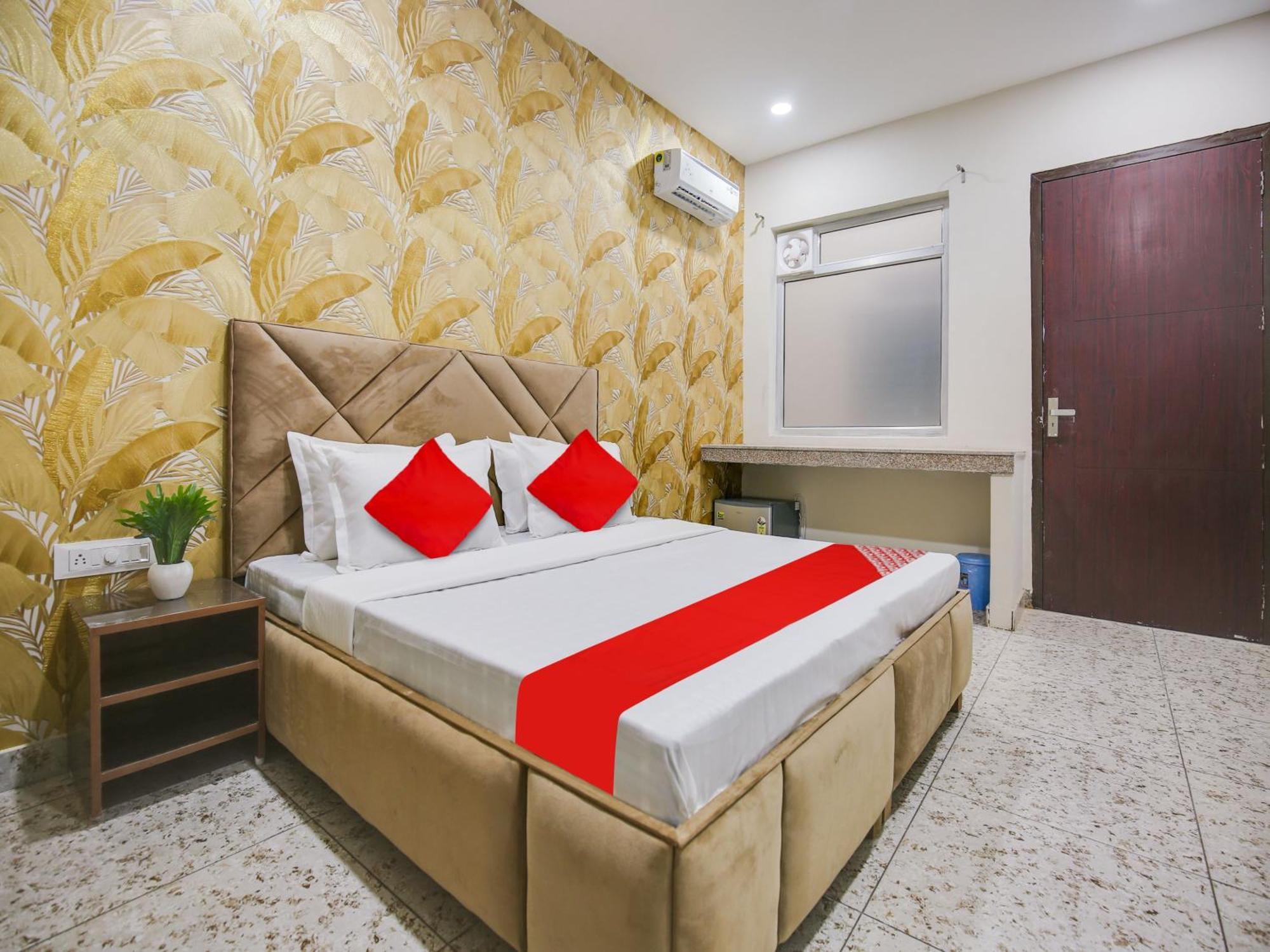 Hotel O Silver Sky Ludhiana Exterior foto