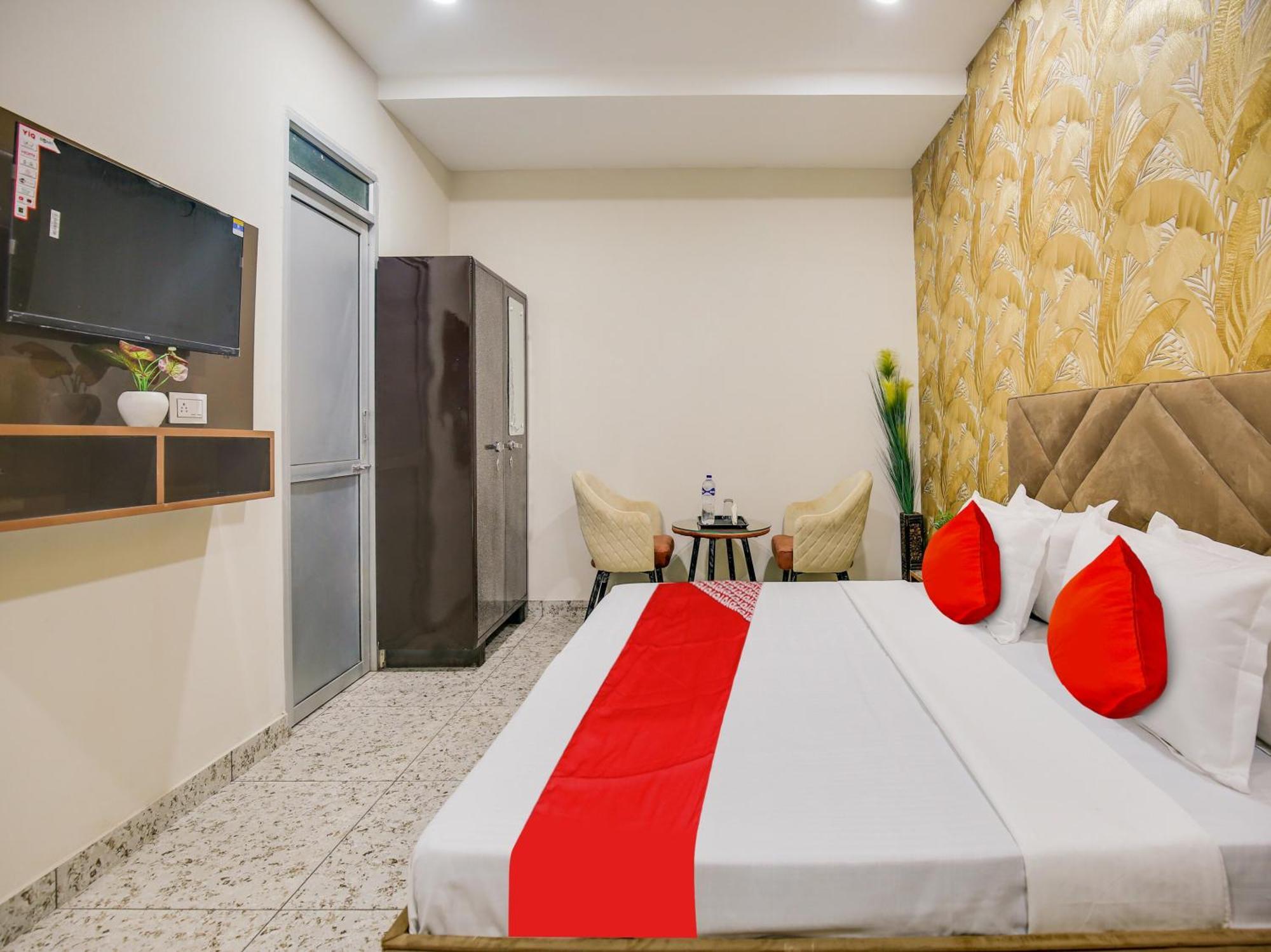 Hotel O Silver Sky Ludhiana Exterior foto